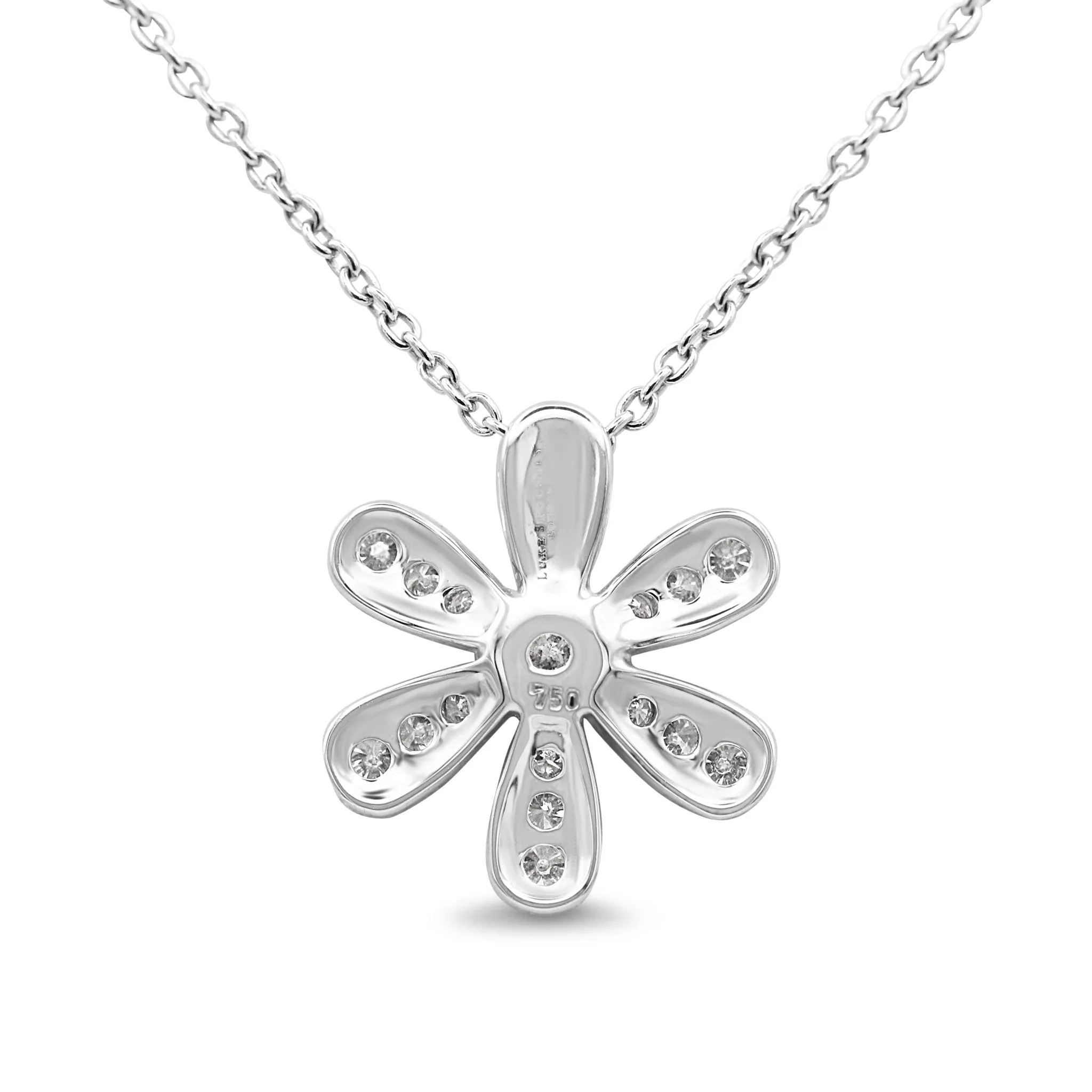 18ct White Gold Diamond Flower Pendant Necklace 17"