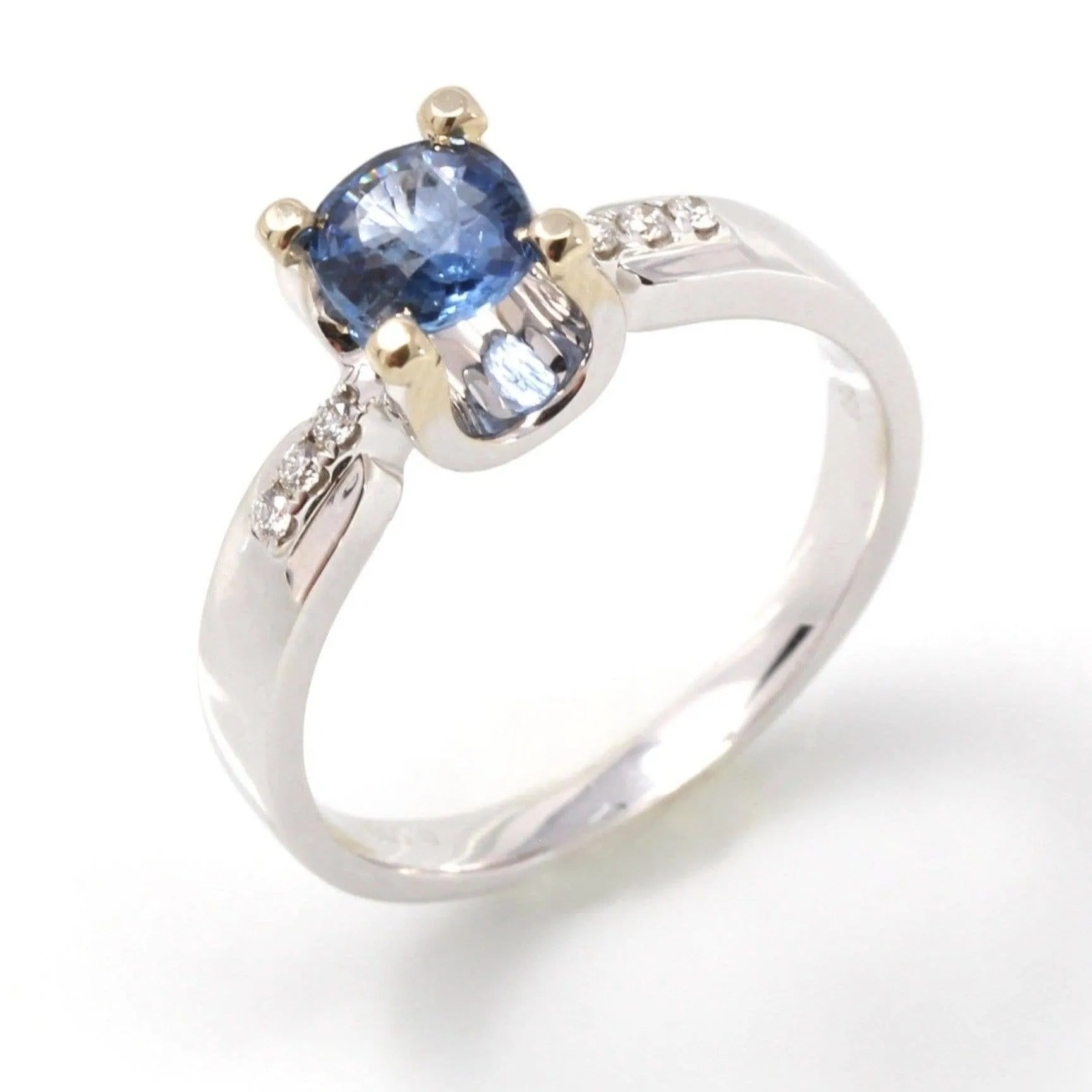 18k White Gold Natural Blue Sapphire Engagement Ring
