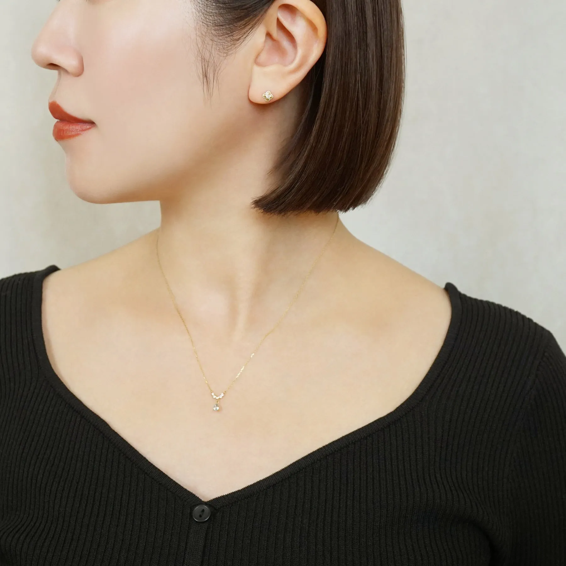 18K/10K Moonstone Milgrain Flower Stud Earrings (Yellow Gold)