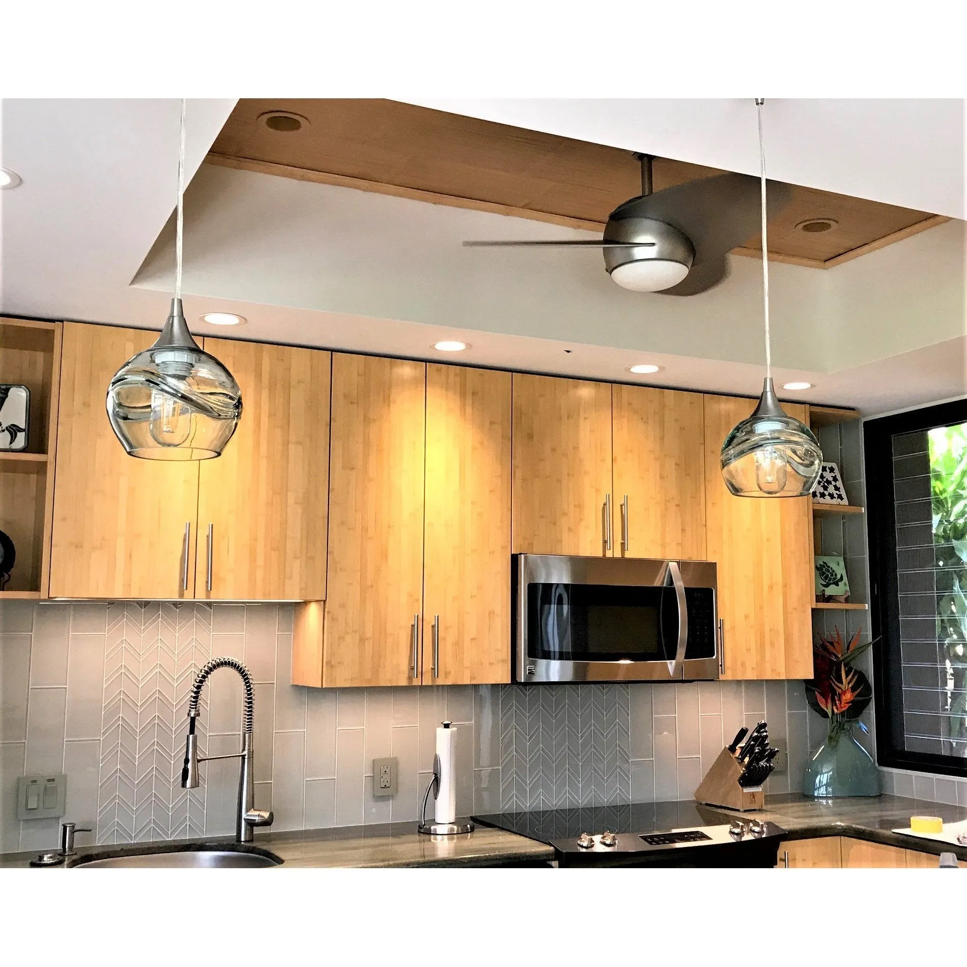 763 Swell: Single Pendant Light