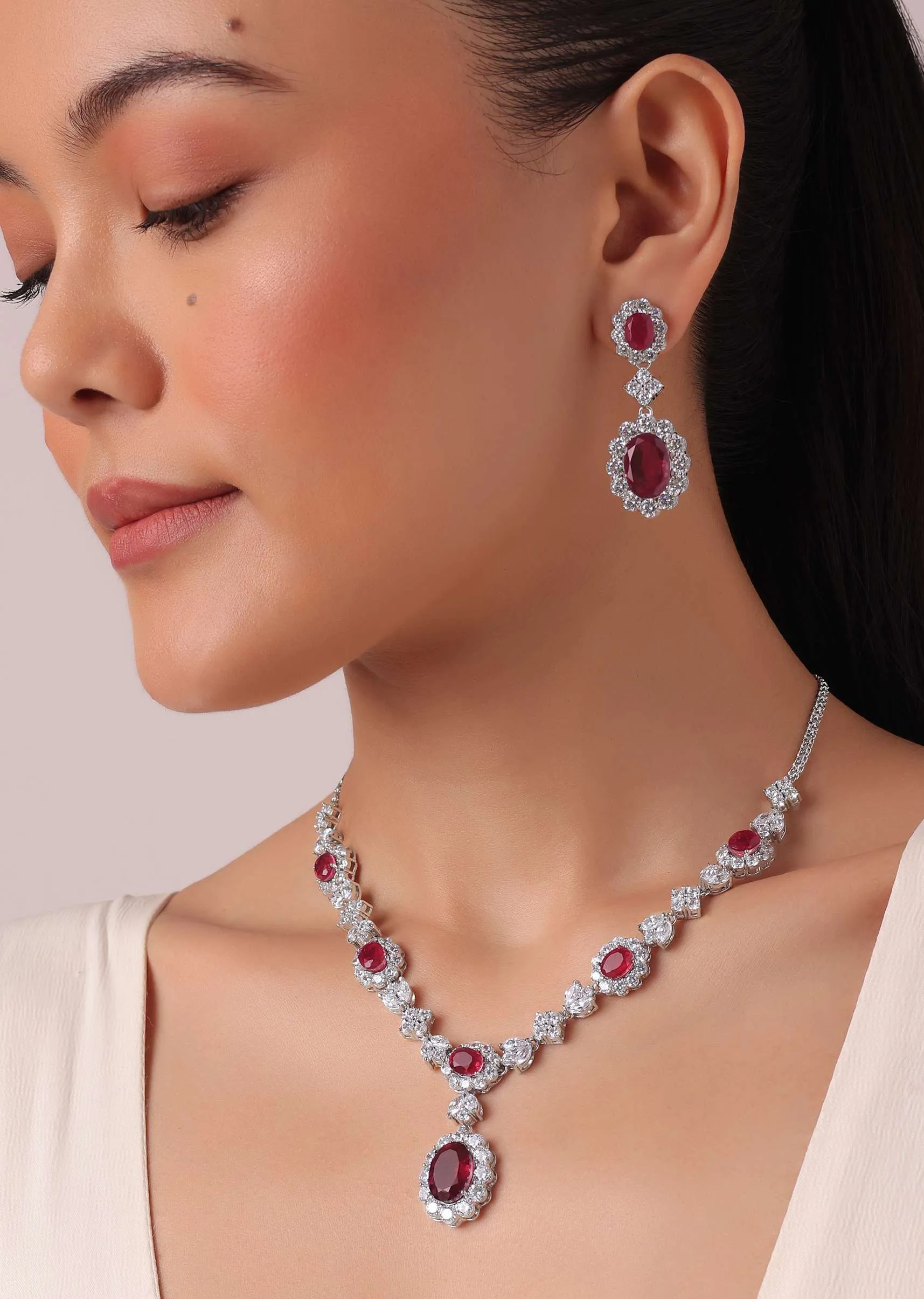 92.5 Sterling Silver Pendant Necklace Set With Ruby Drops