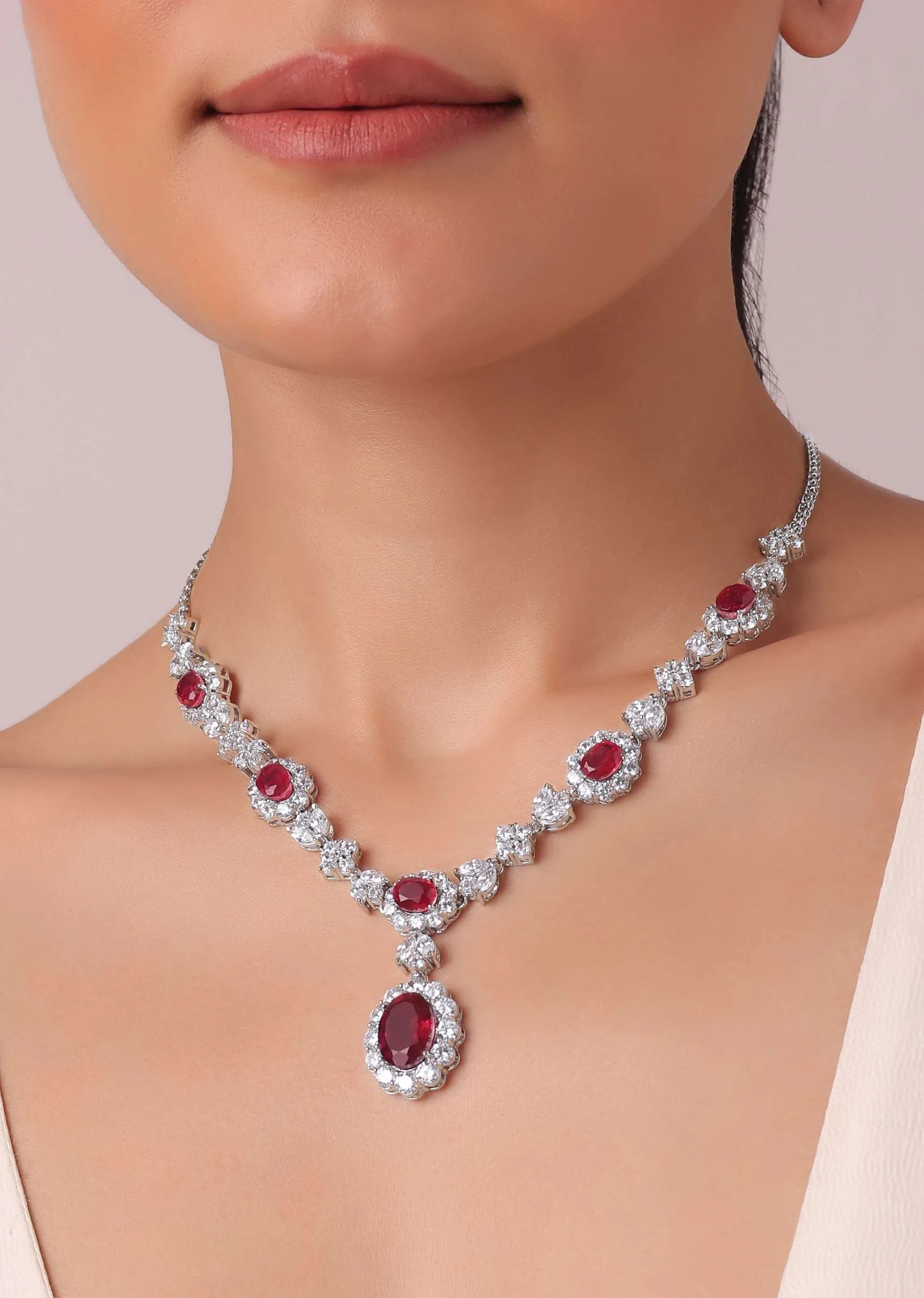 92.5 Sterling Silver Pendant Necklace Set With Ruby Drops
