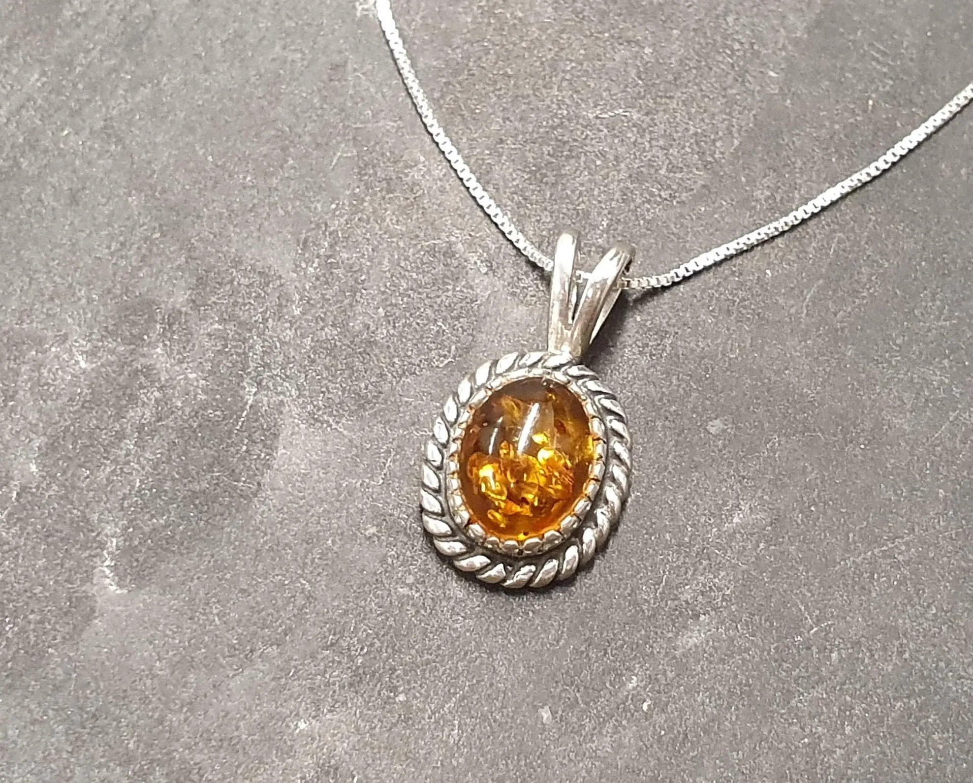 Amber Vintage Necklace - Natural Amber Pendant - Solitaire Amber Necklace