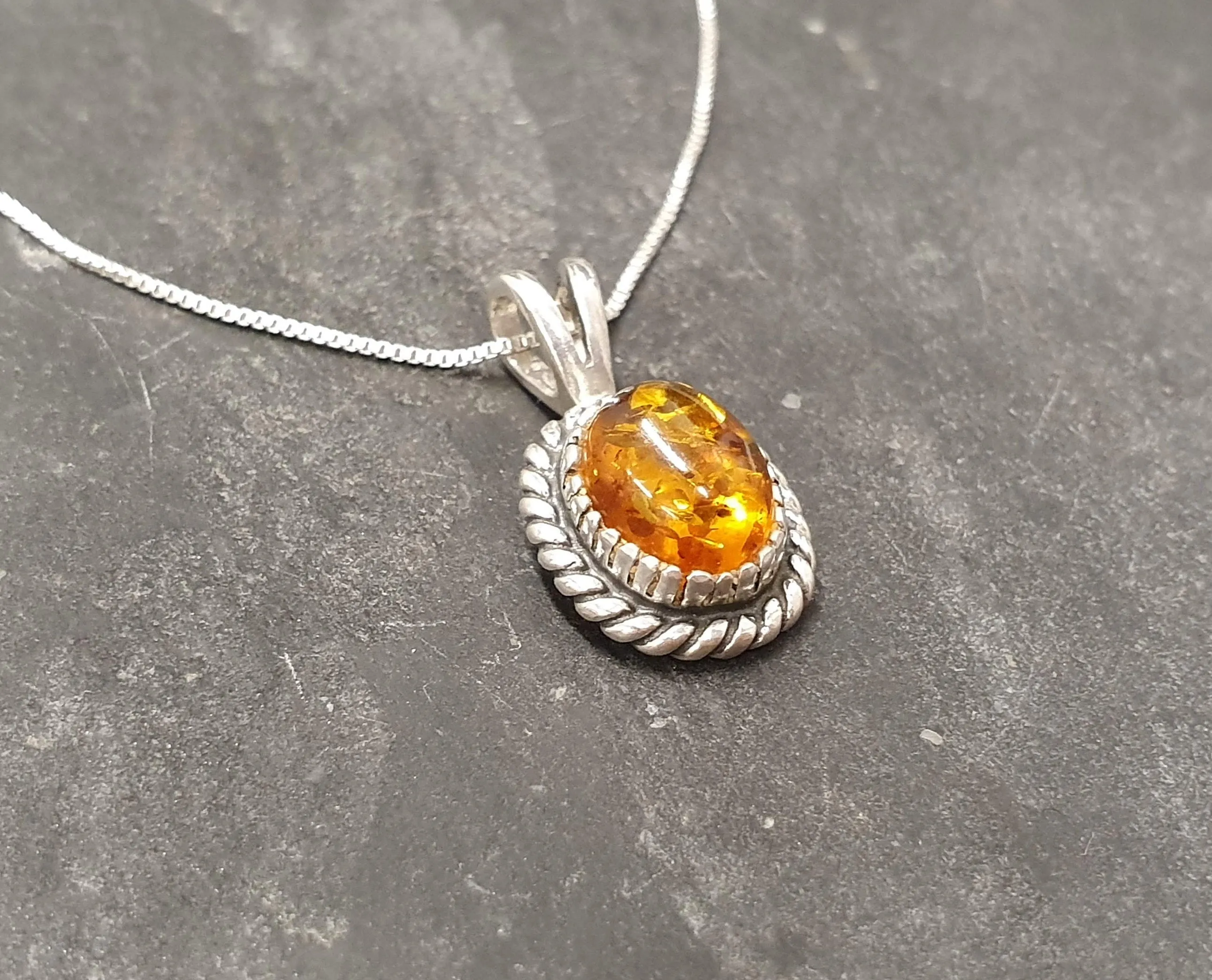Amber Vintage Necklace - Natural Amber Pendant - Solitaire Amber Necklace