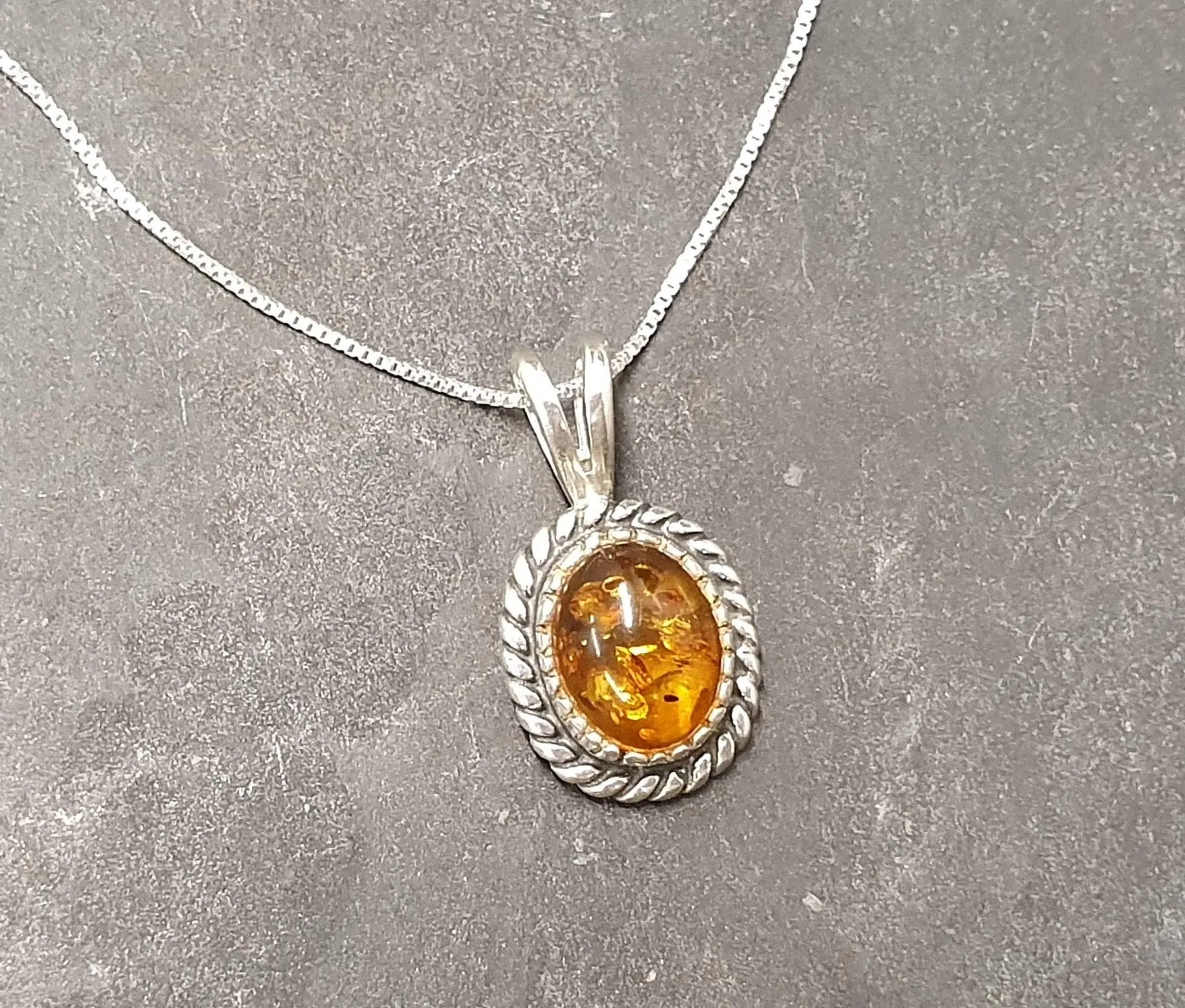 Amber Vintage Necklace - Natural Amber Pendant - Solitaire Amber Necklace