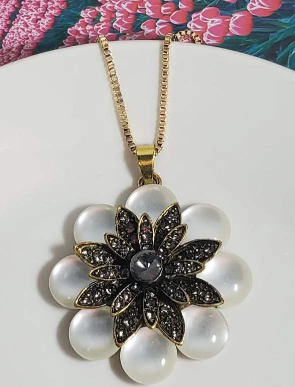  AZ104 Gold Moonstone Gray Rhinestone Flower Necklace with FREE Earrings