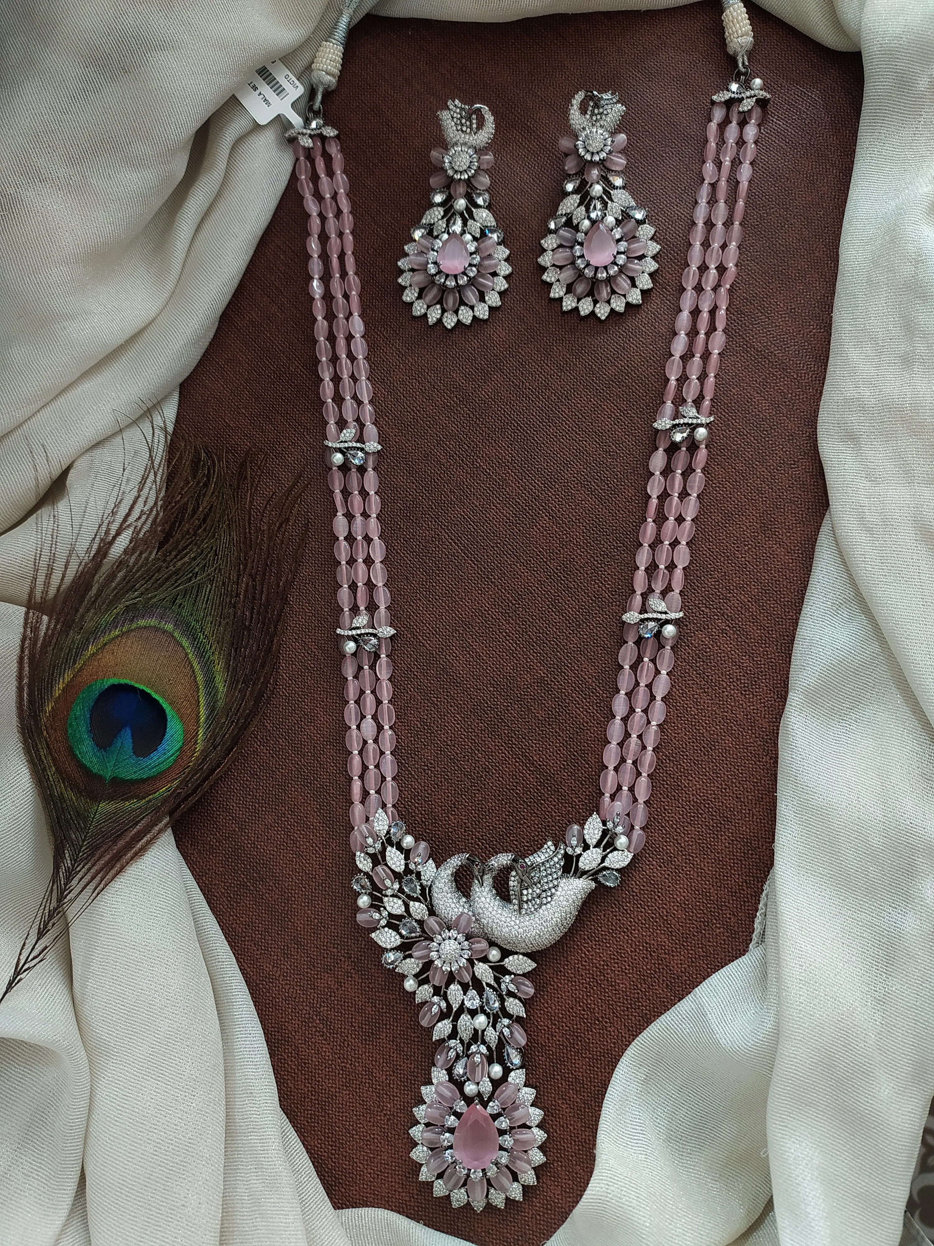 Captivating Floral Design Peacock Victorian Mala Set