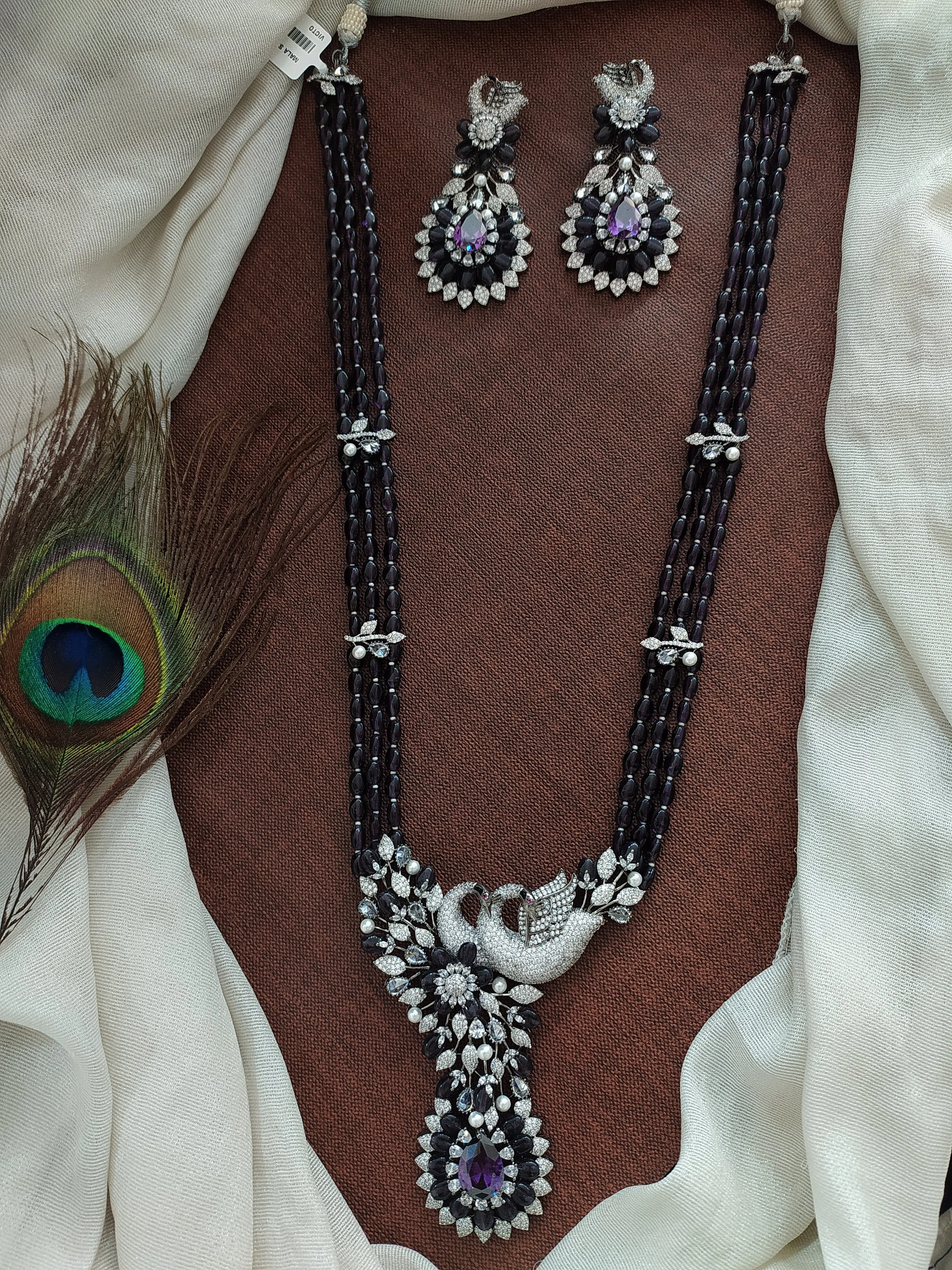 Captivating Floral Design Peacock Victorian Mala Set