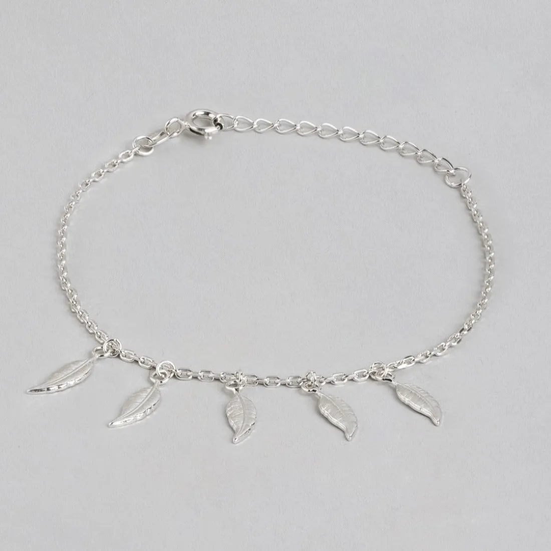Lustrous Foliage Rhodium-Plated 925 Sterling Silver Bracelet with Leaf Pattern