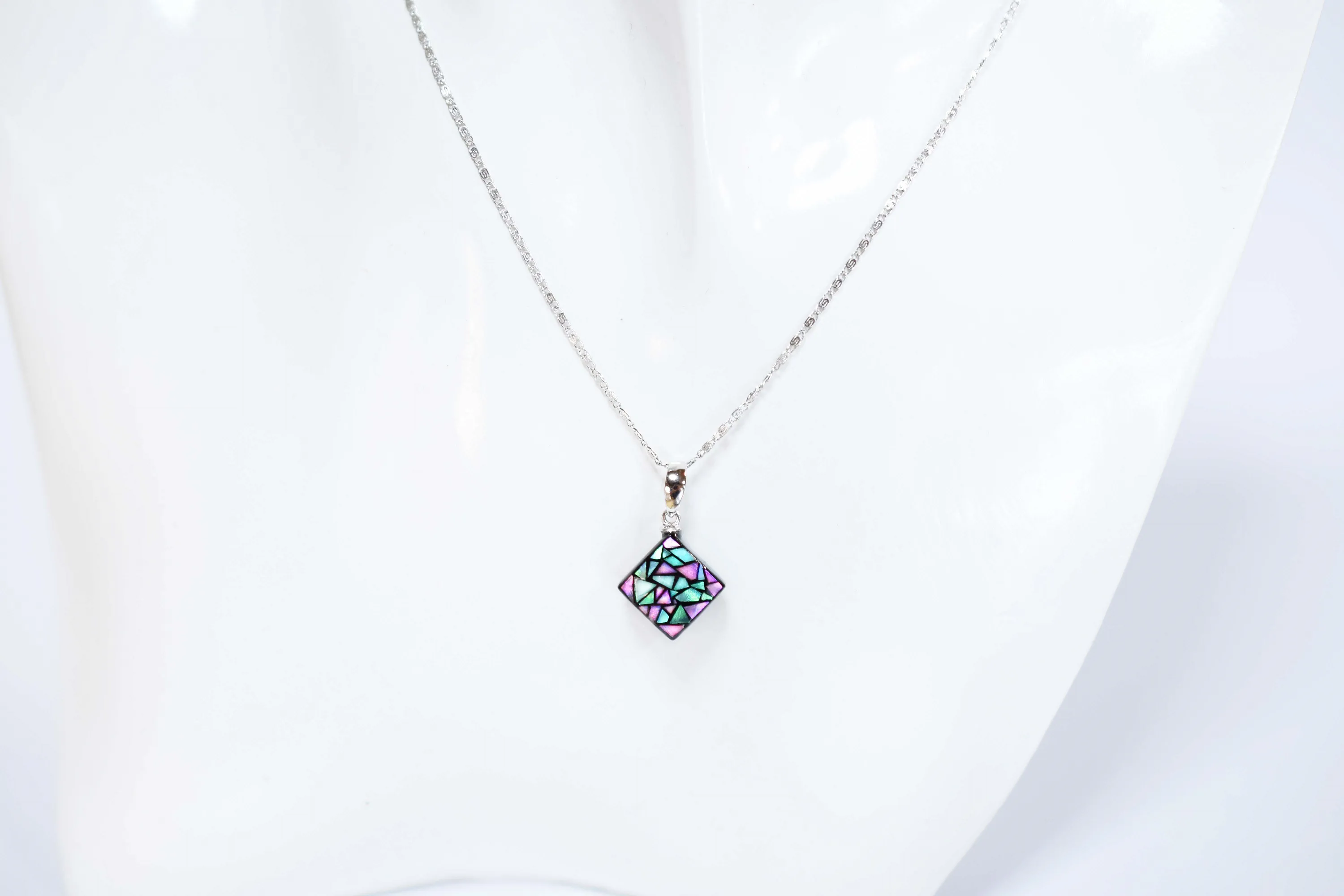 Raden Pendant Necklace - Stained Glass Style / Pink Color / Small Size-, Japanese Lacquer Jewelry, Kyoto Jewelry