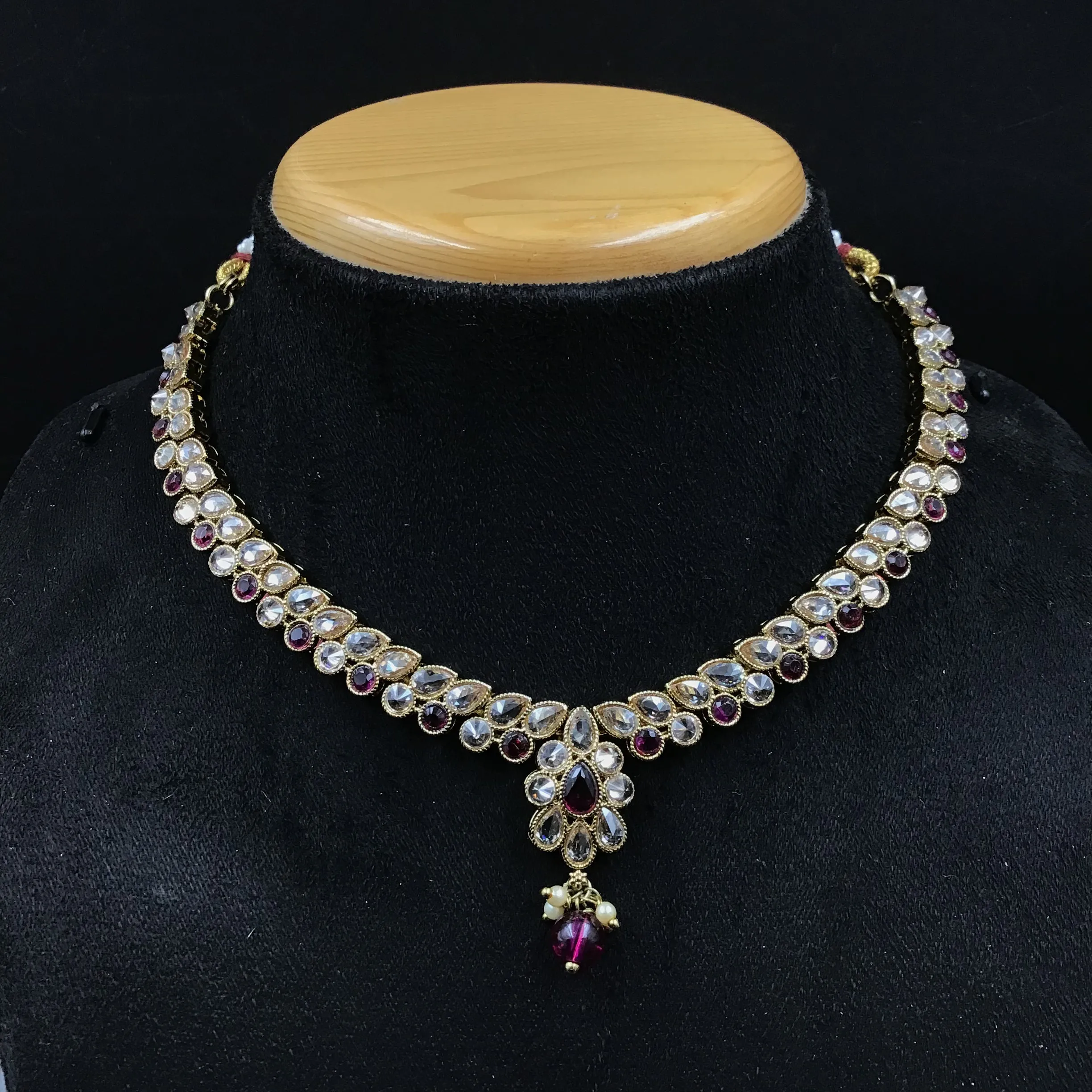 Round Neck Antique Necklace Set 4652-33
