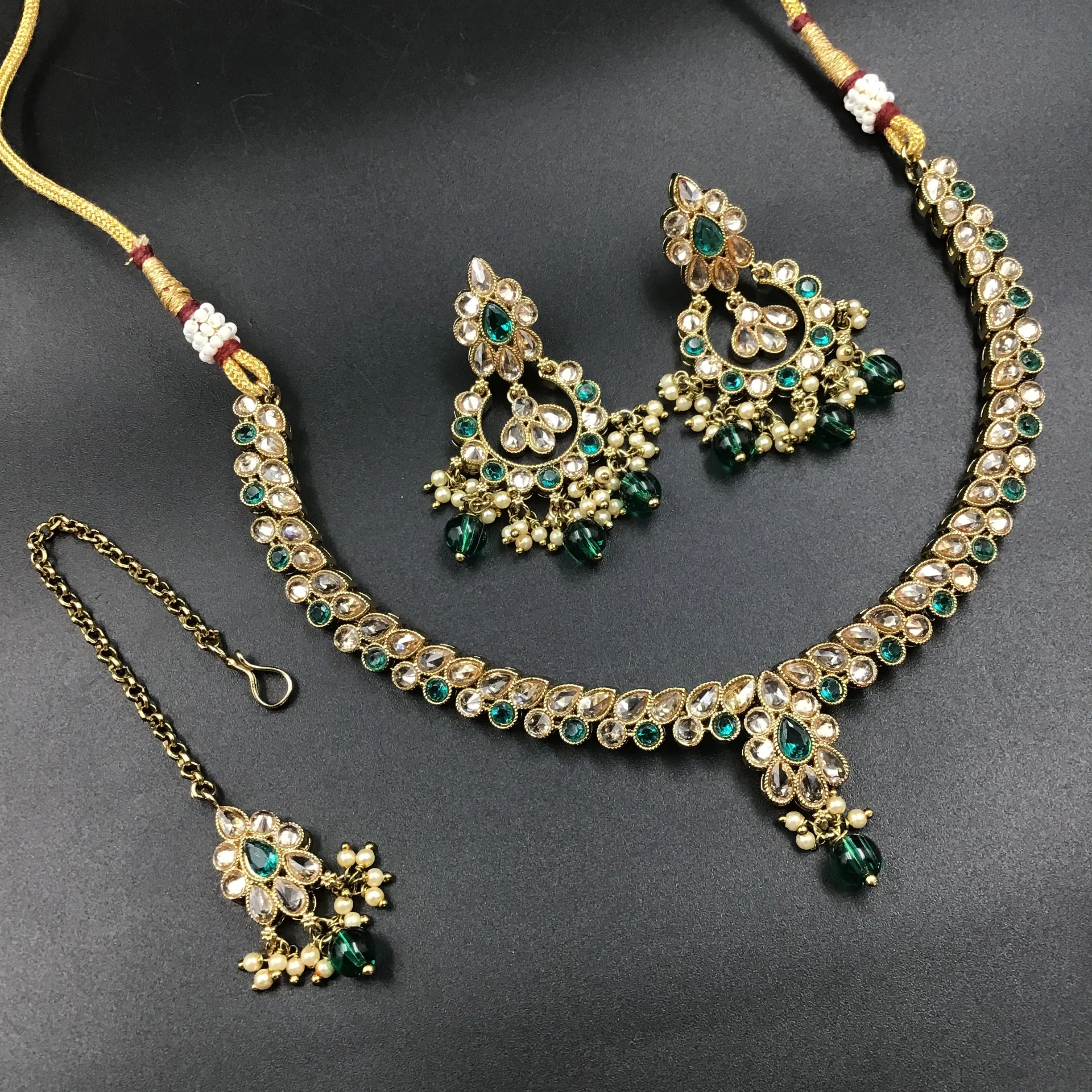 Round Neck Antique Necklace Set 4652-33