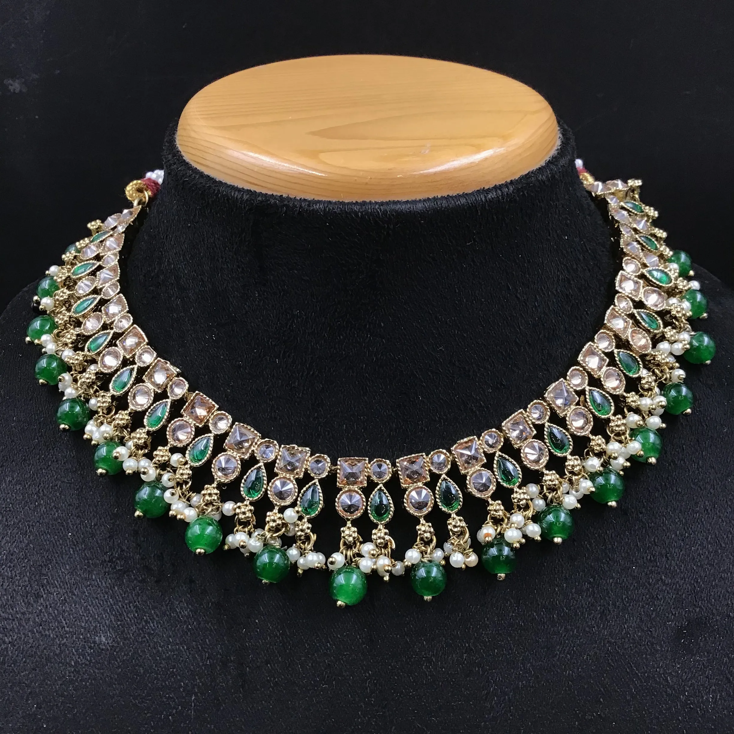 Round Neck Antique Necklace Set 4653-33