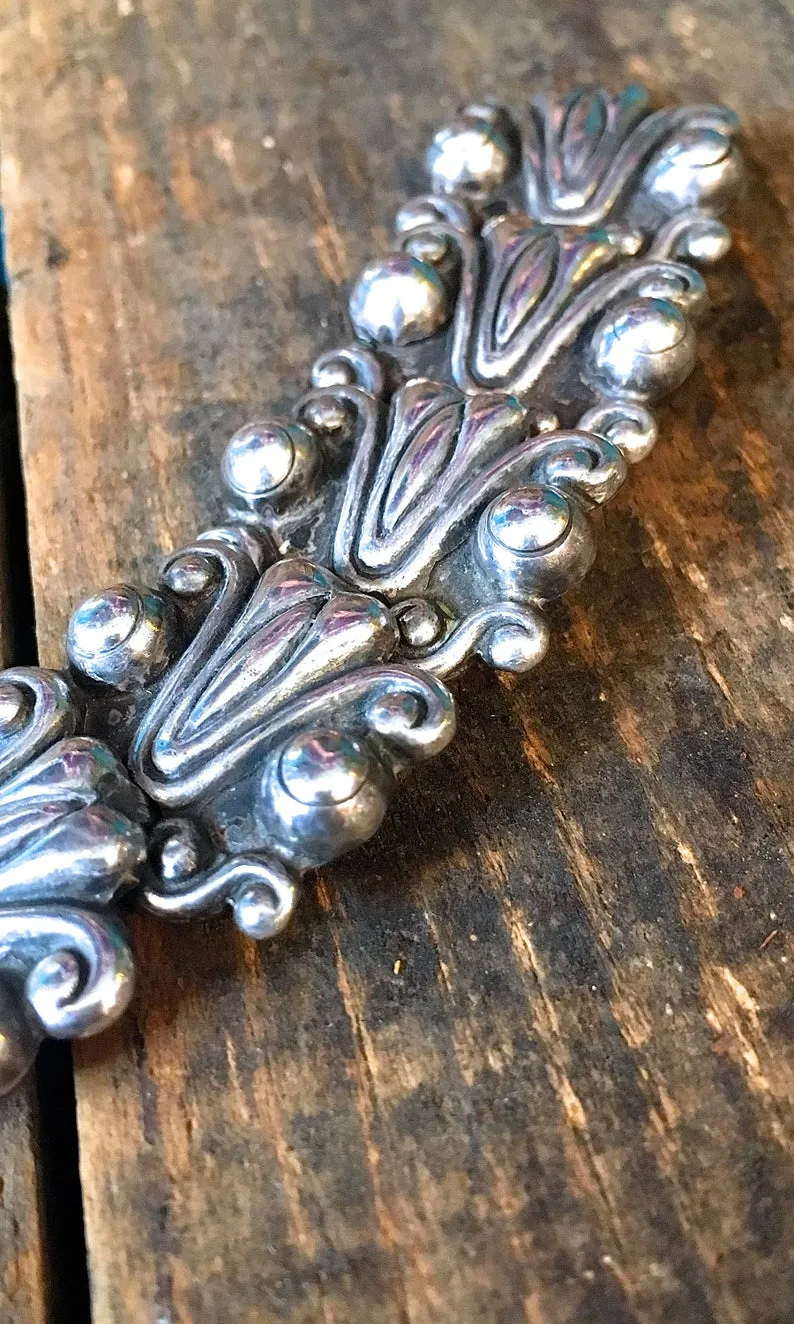 SILVER STRIKE 1950s Mexican Sterling Silver Aztec Pre Columbian Bracelet